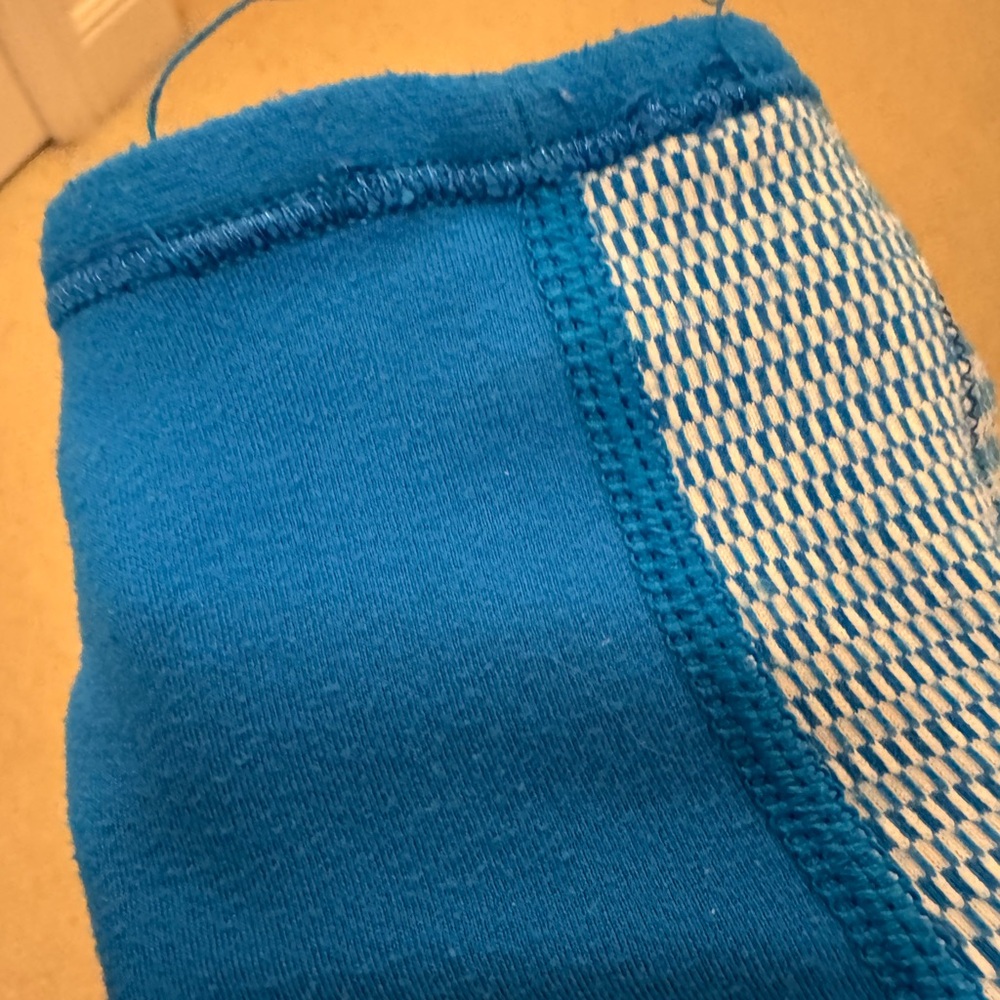 Lululemon Runder Under Reversible L/S Shirt - Picture 14 of 14